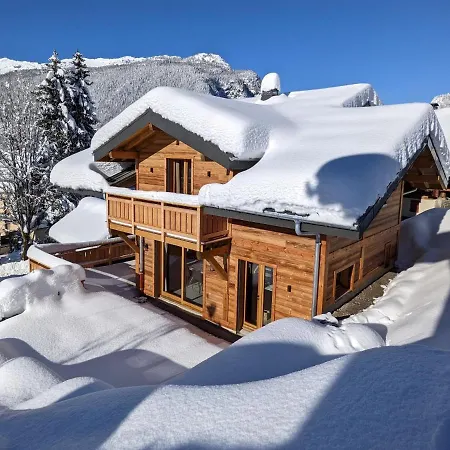 Chalet Neuf 14 Pers Proximite La Clusaz Et Grand Bornand *